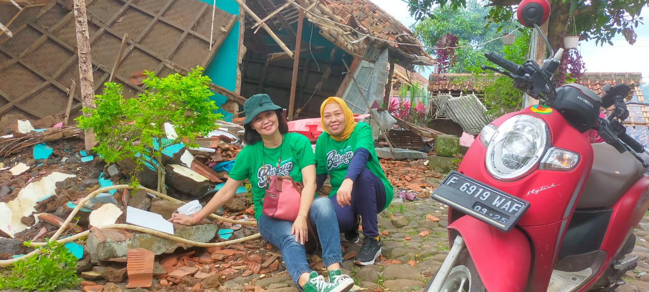 "Kamis, tanggal 15 Desember 2022, BPR TAS bersama BPR yang tergabung dalam komisariat Bandung Raya turut andil dalam membantu saudara saudara kita yang terkena musibah di Cianjur "